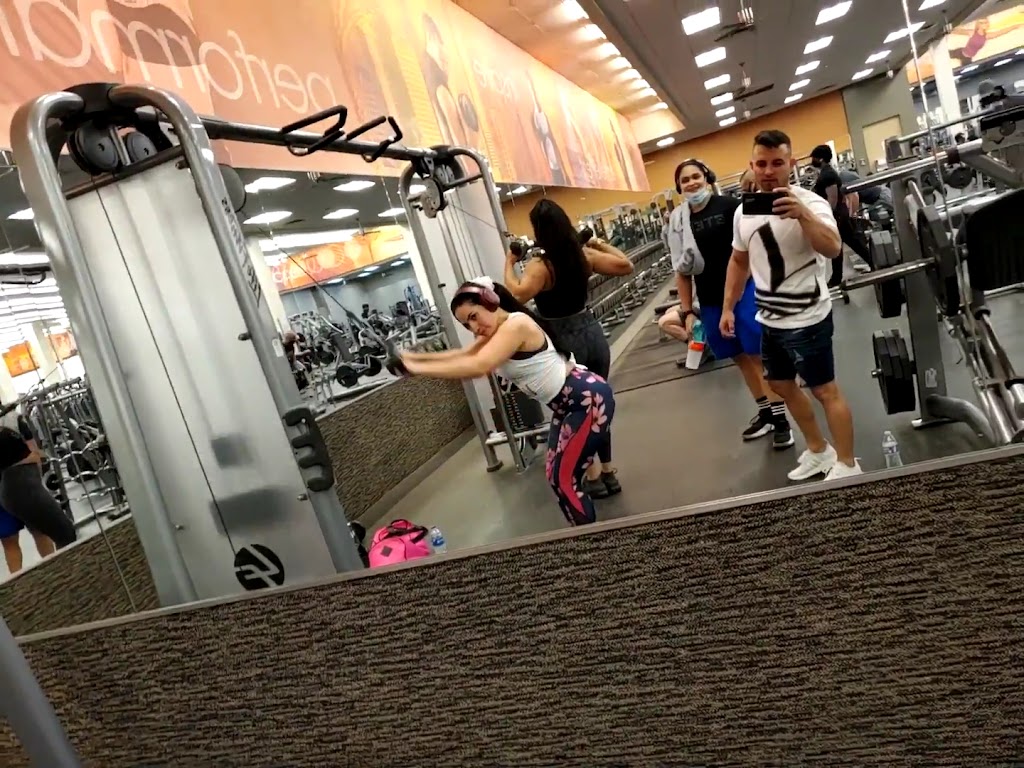  LA Fitness