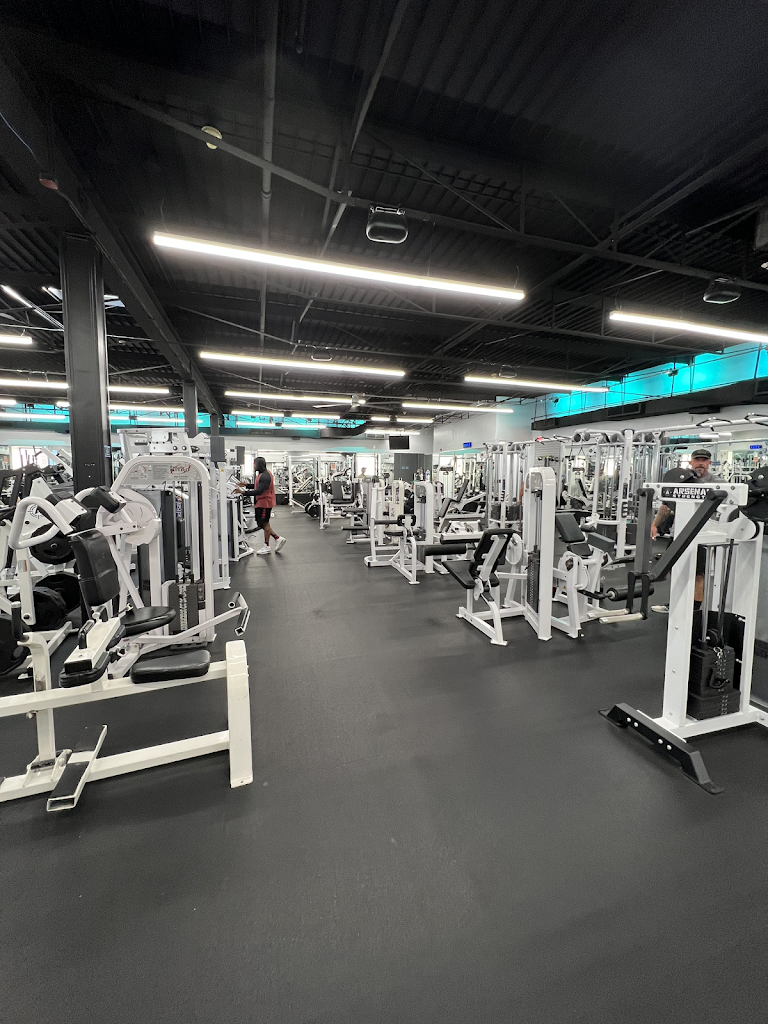  Hollywood Health Club