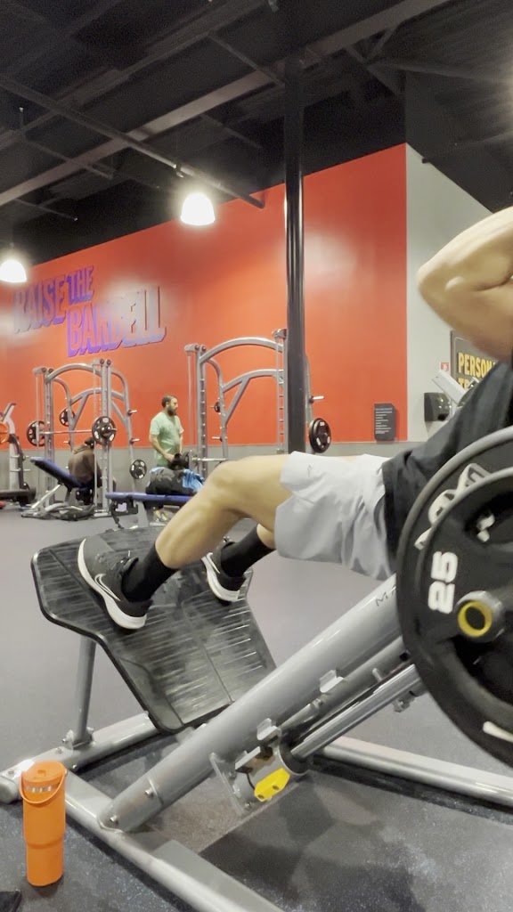  Crunch Fitness - Malden