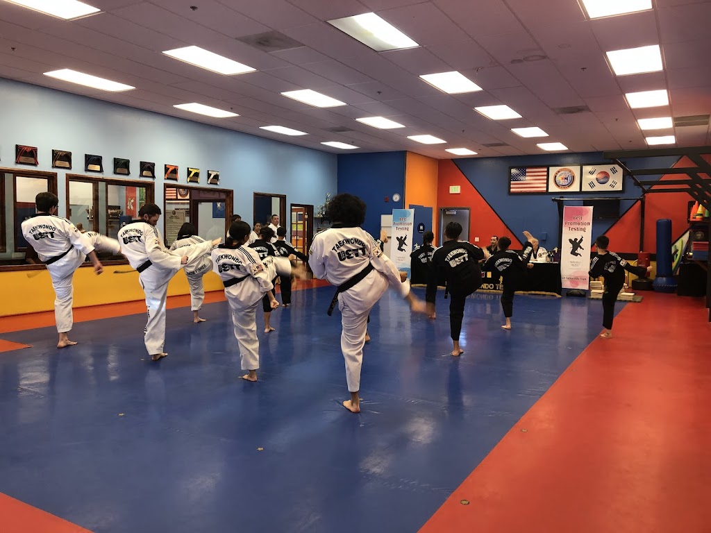  US Taekwondo Team (USTT)