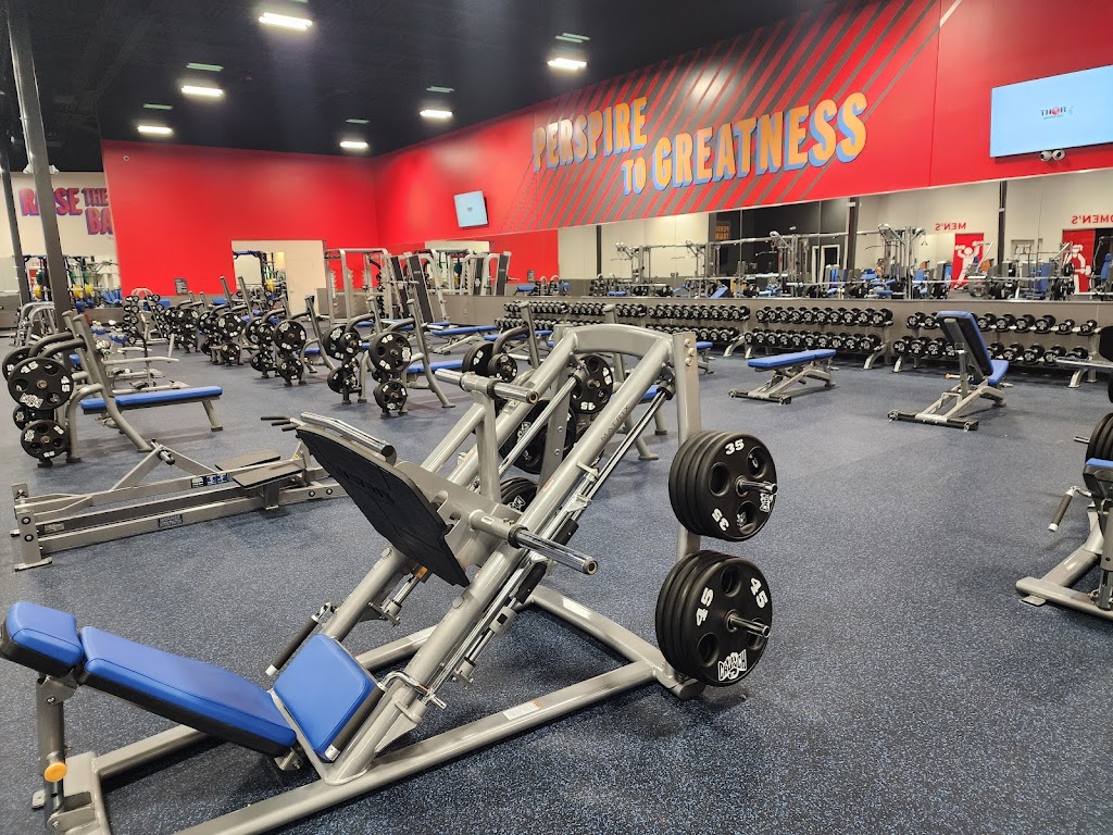  Crunch Fitness - Bell Road