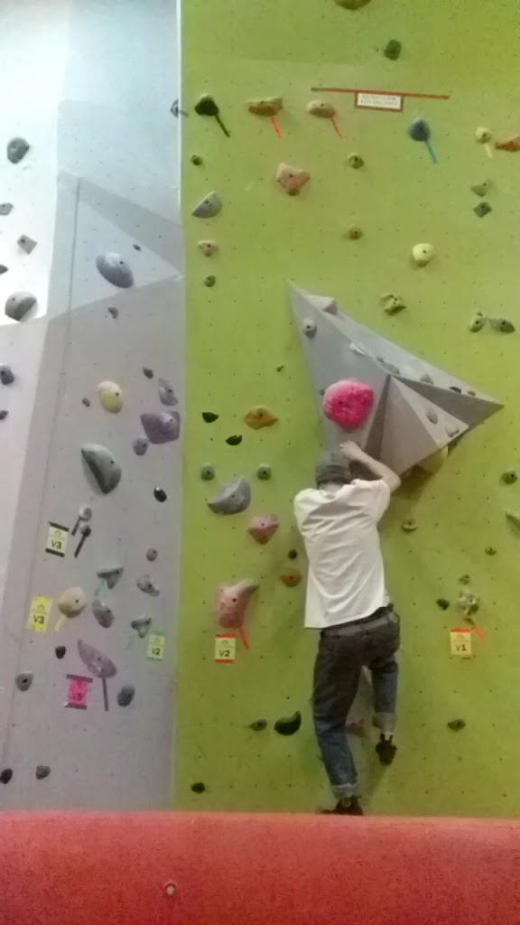  ACTIVE CLIMBING - Indoor Rock Climbing Gym