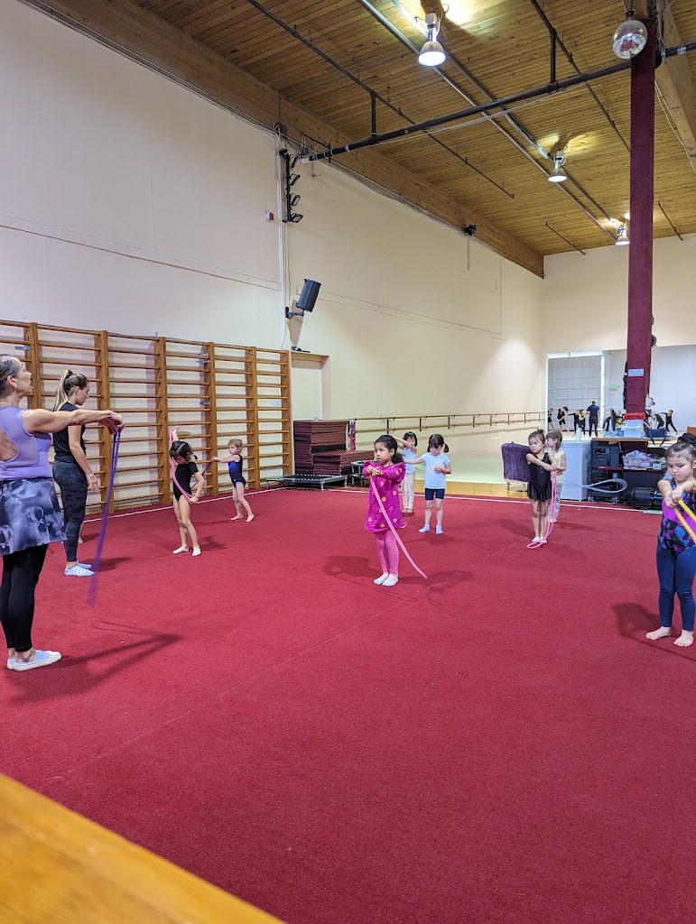  La Luna Rhythmic Gymnastics Academy