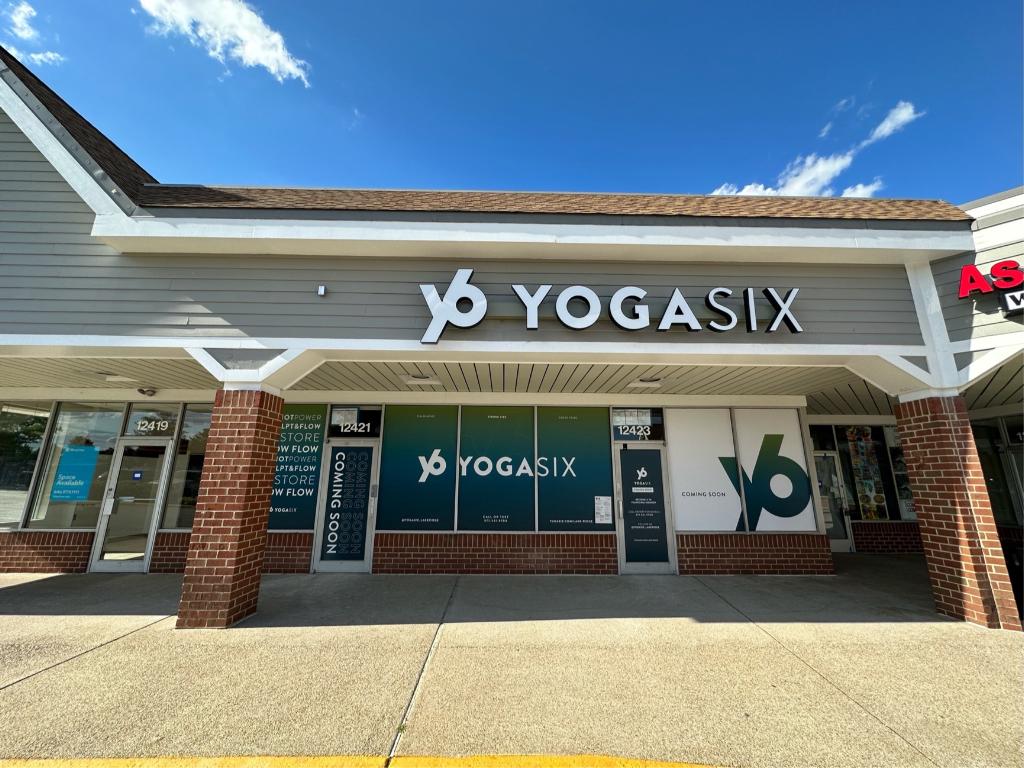  YogaSix Lake Ridge