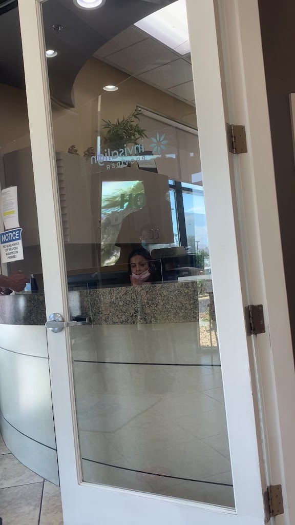  Hola Dental