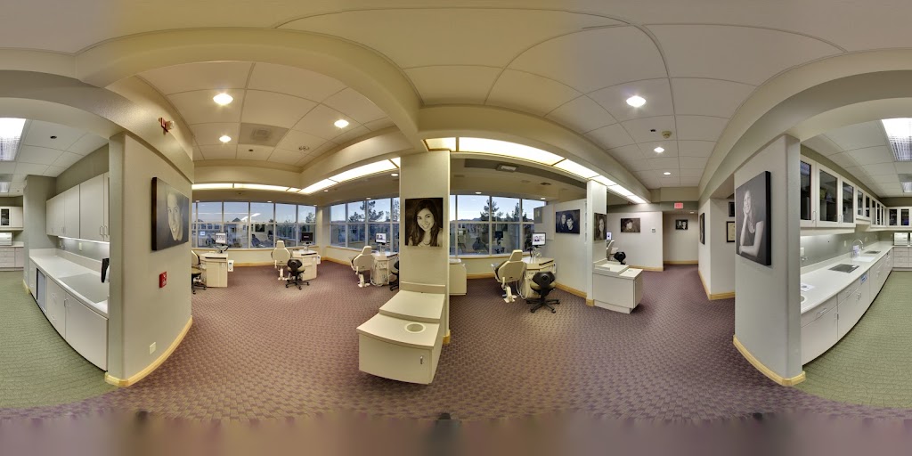  Hamilton & Manuele Orthodontics