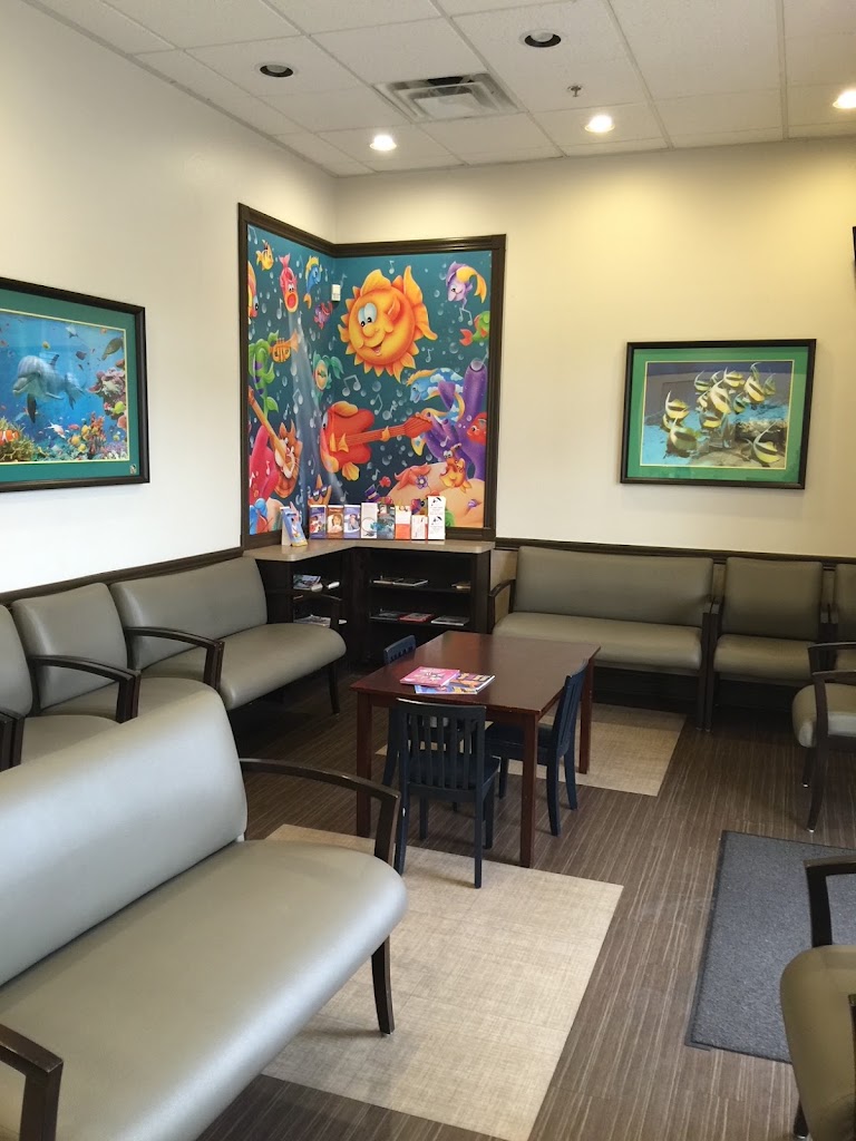  Dr. Mary Kiepert, MD