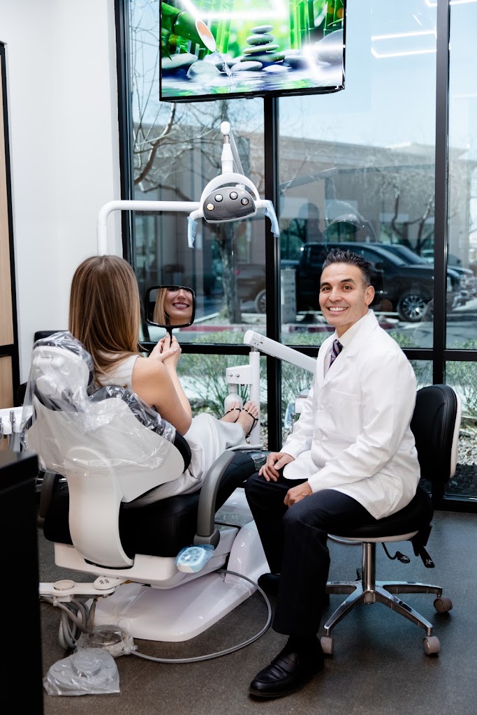 Radiant Smiles Dentist - Centennial