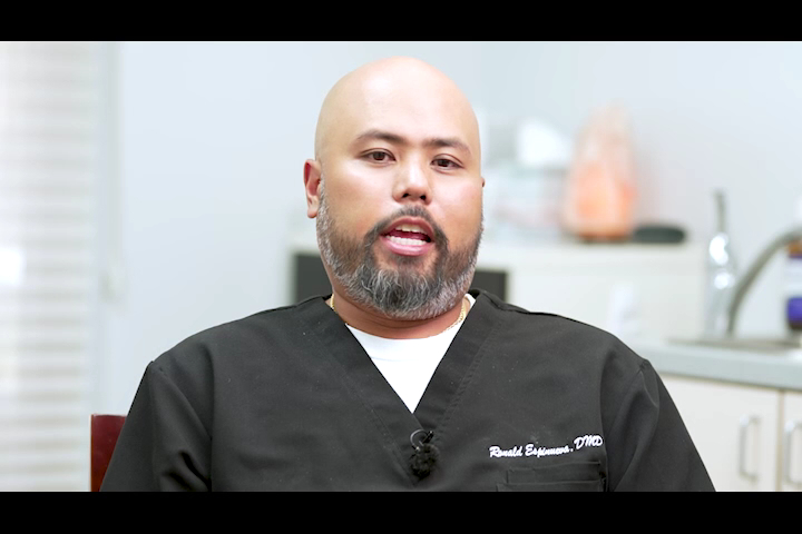  Sahara Family Dentistry - Dr. Ron Espinueva & Dr. Bob Earl