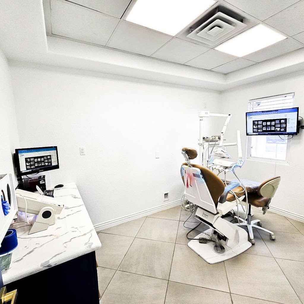  Luminous Dental