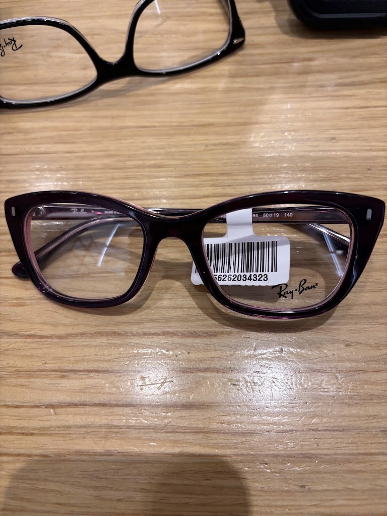  LensCrafters