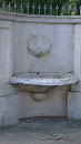 Fontana Sinistra Villa 