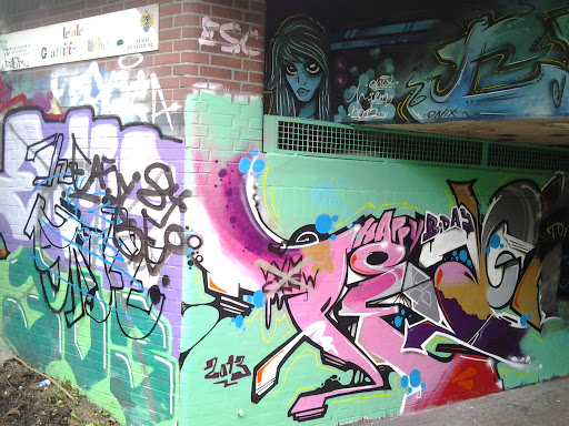 Legale Graffiti-Fläche an der Estebrücke