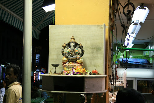 Deepavali : Lieu de culte dans la rue