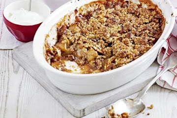 Oaty nutty apple crumble