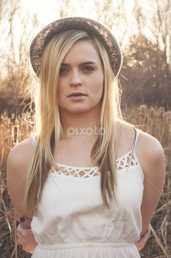 Ariel Luke by Anthony Papa - People Portraits of Women