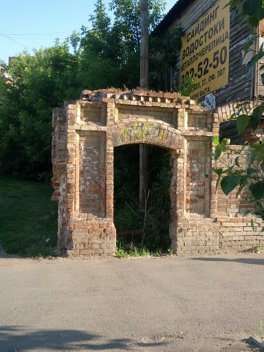 Ворота особняка на Кирова