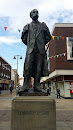 Sir Edward Elgar statue, High 