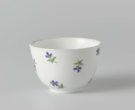 Kop, beschilderd met korenbloemen