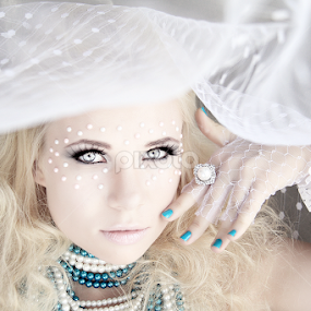 Beauty by Ramakant Sharda - People Portraits of Women