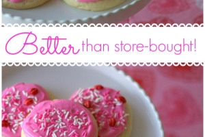 Soft Frosted Sugar Cookies - Better than Lofthouse!
