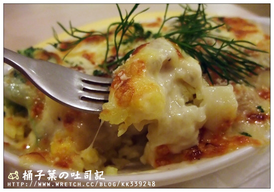 苜蓿芽餐坊 -- 好久沒吃到的起司焗飯