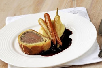 Venison & wild mushroom wellington