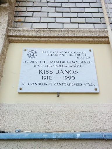 Kiss János emléktábla