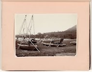 Prauwen op het strand van Bandaneira