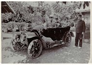 Officieren in een auto