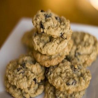 Oatmeal Raisin Cookies