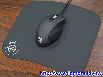SteelSeries 4D 塑膠鼠墊介紹 - 老貓測3C