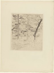 Twee vrouwen wandelen voorbij kerk en bomen