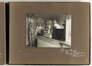 Interieur van de slagerij van J. van Berge, Hooge Dijk 111a, Buiksloot