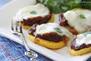 BBQ Chicken Polenta Pizza Cakes