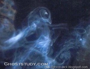 [ghostdec06_22[3].jpg]