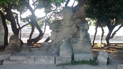 Otranto Villa Statue