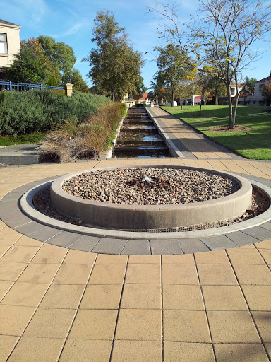 Circle Steps Fountain