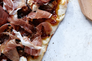 Fig and Prosciutto Pizza