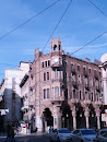 Palazzo Con Torretta