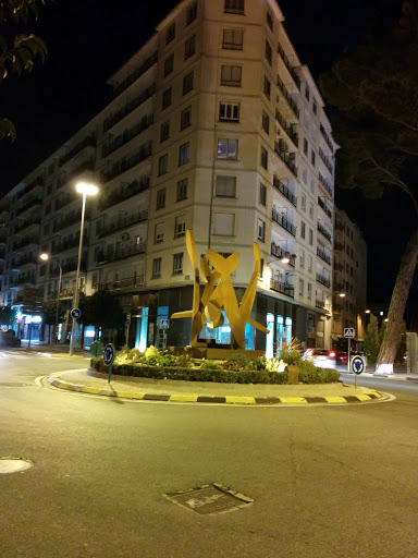 Burlada - escultura modernista