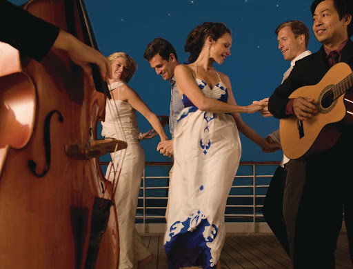 Seabourn_Music_and_Dancing_on_Deck-1 - Sway to the music and feel the sea breeze while dancing on the deck of Seabourn Sojourn.