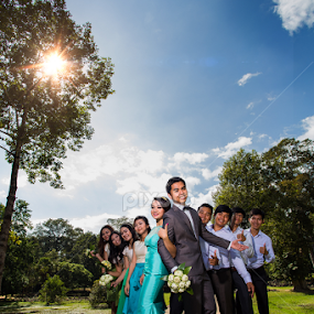by Sedthakun Soi - Wedding Bride & Groom