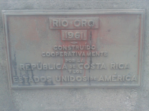 Placa Del Puente Río Oro