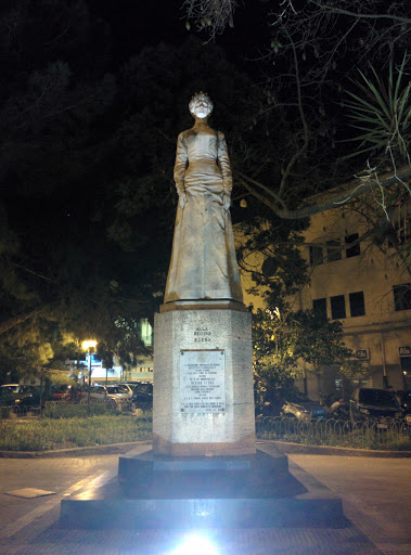 Statua Regina Elena 
