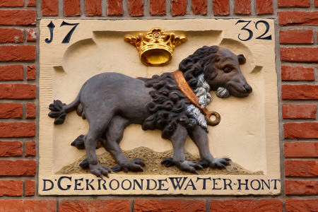 De Gekroonde Waterhond 1732