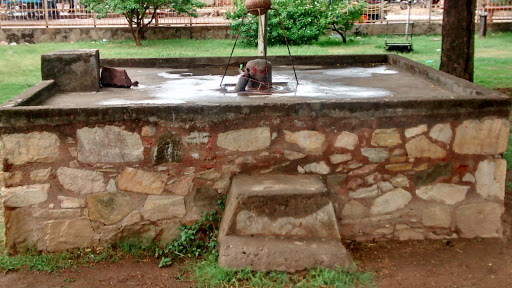 Stoned Shiv Mandir, Abhaneri