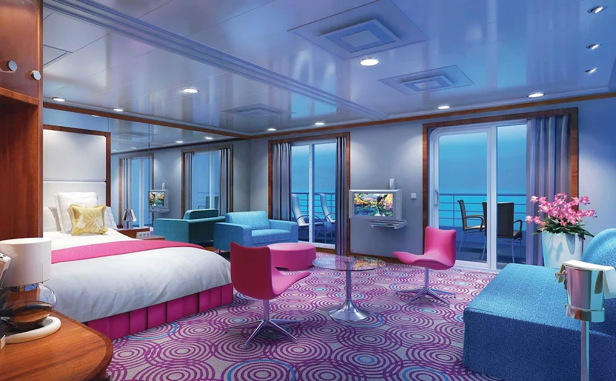 Norwegian-Pride-Of-America-Stateroom-Penthouse-Large-Balcony - Relaxing interiors and furnishings await up to six guests inside the Deluxe Penthouse with Large Balcony on Norwegian Cruise Line's Pride of America. 