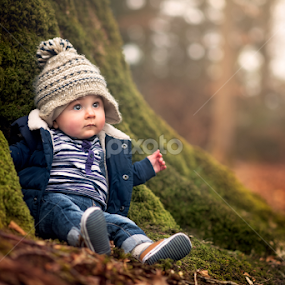 Charlie and the Tree by Dominic Lemoine Photography - Babies & Children Children Candids