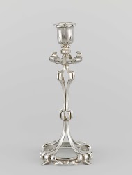 Kandelaar, opgebouwd uit ranken